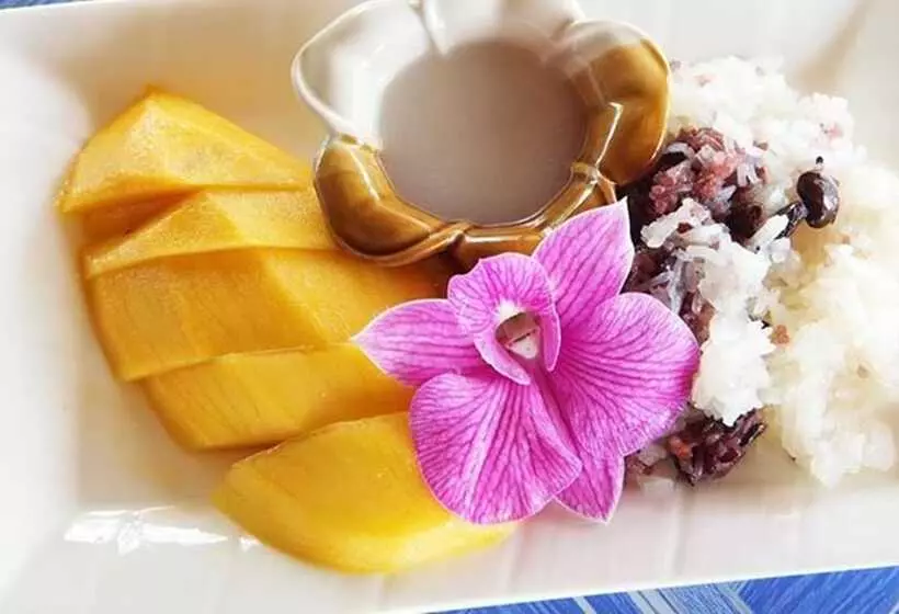 Hotelli Tonaor On The Beach Resort&restaurant