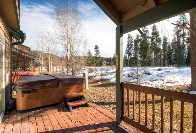 Kingdom Park Townhomes 830