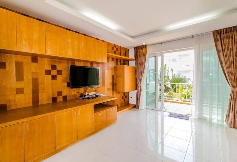 ペンション Chalong Hill Tropical Garden Homes