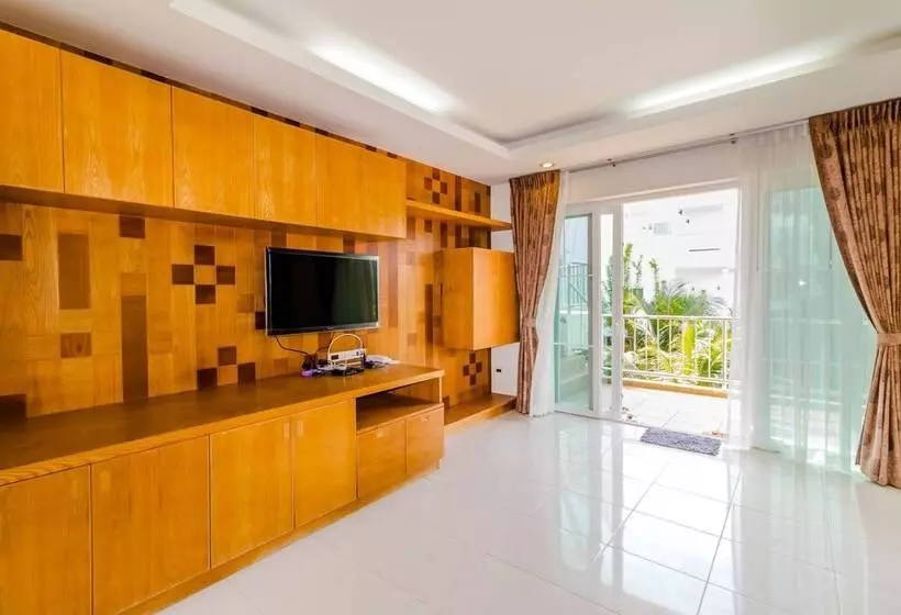 Majatalo Chalong Hill Tropical Garden Homes