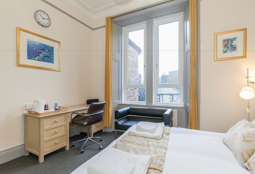 بنسيون Oakshaw Guesthouse  Glasgow Airport