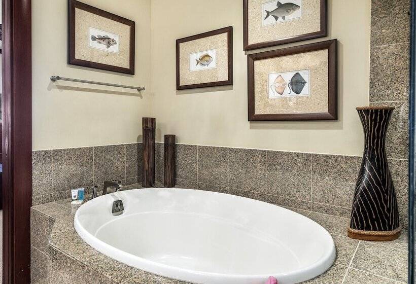 Wai Ula Ula A102 3 Bedroom Condo By Redawning