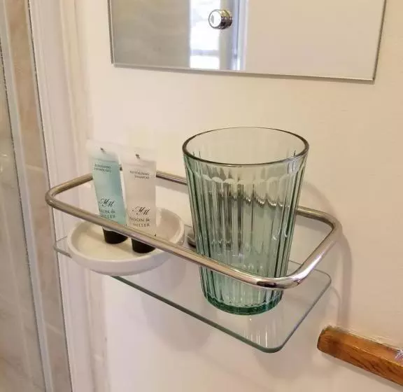 تختخواب و صبحانه Rowanbank House