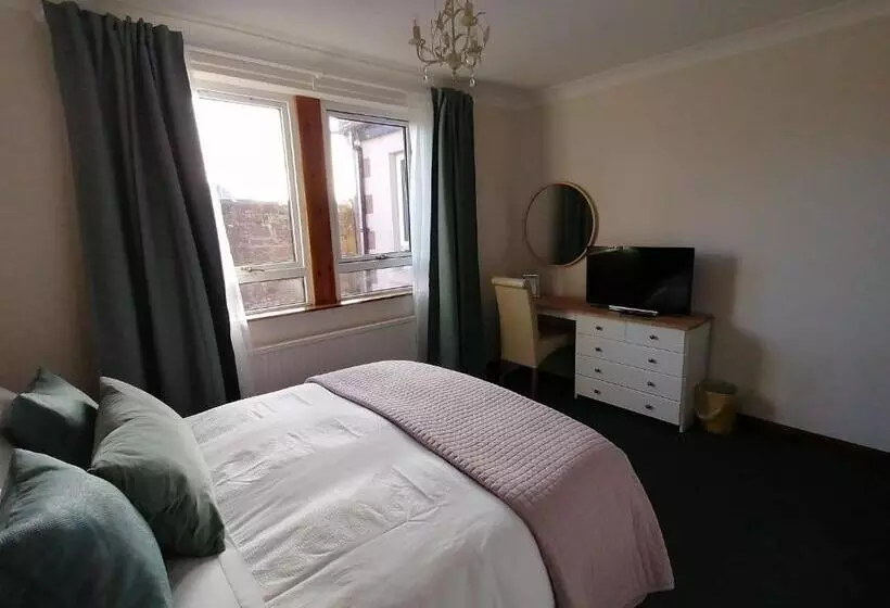 تختخواب و صبحانه Rowanbank House