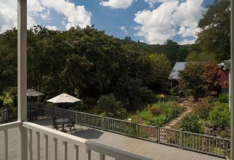 Glen Ella Springs Inn