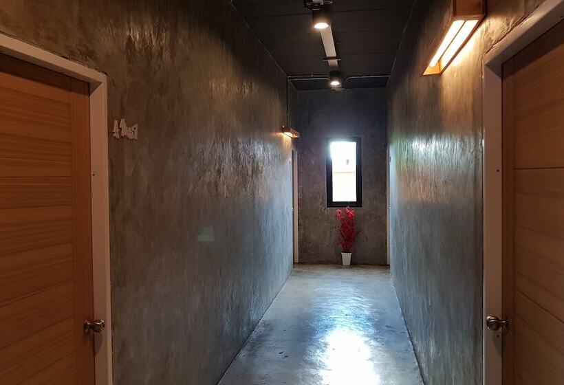 هتل A Mote Loft At Phitsanulok