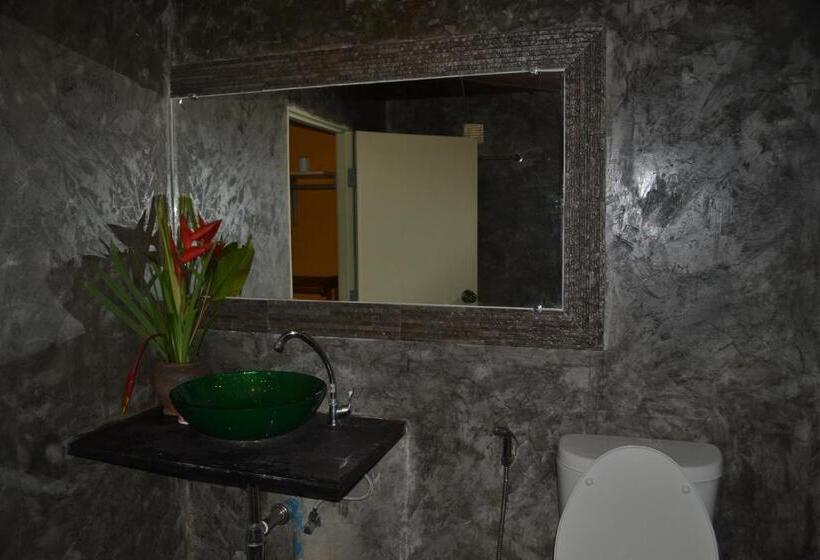 Otel Baan Chid Talay