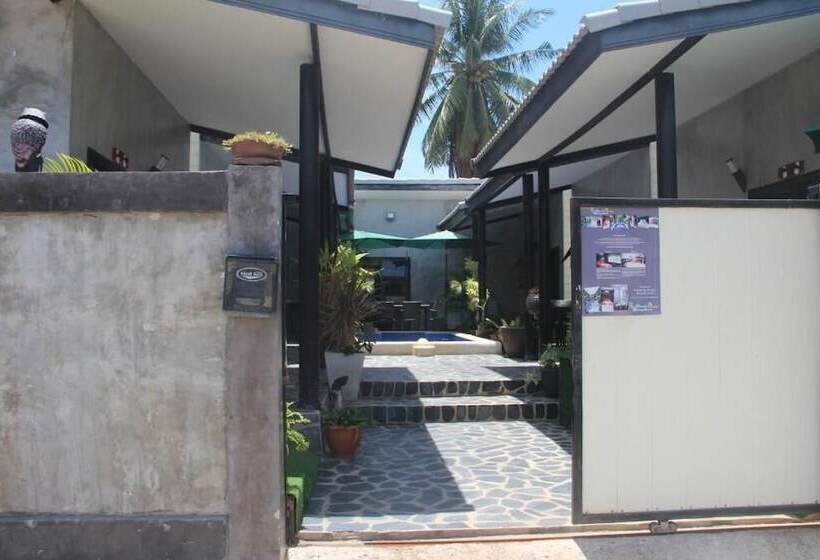 בית מלון כפרי The Beach House Bungalows