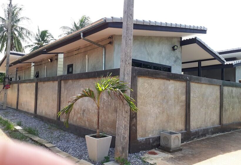 בית מלון כפרי The Beach House Bungalows