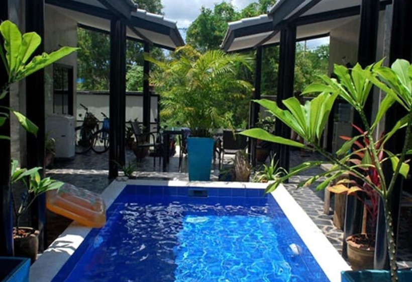 בית מלון כפרי The Beach House Bungalows