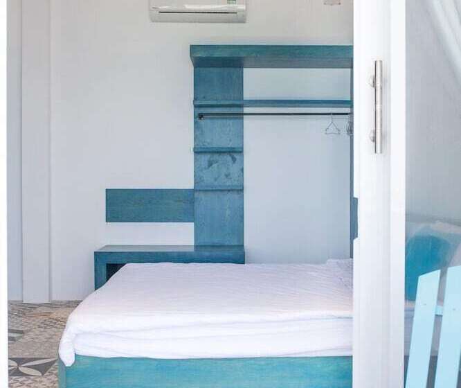 پانسیون Blue Anchor Lodge & Cafebinh Ba Island