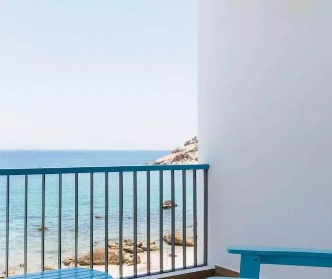 پانسیون Blue Anchor Lodge & Cafebinh Ba Island