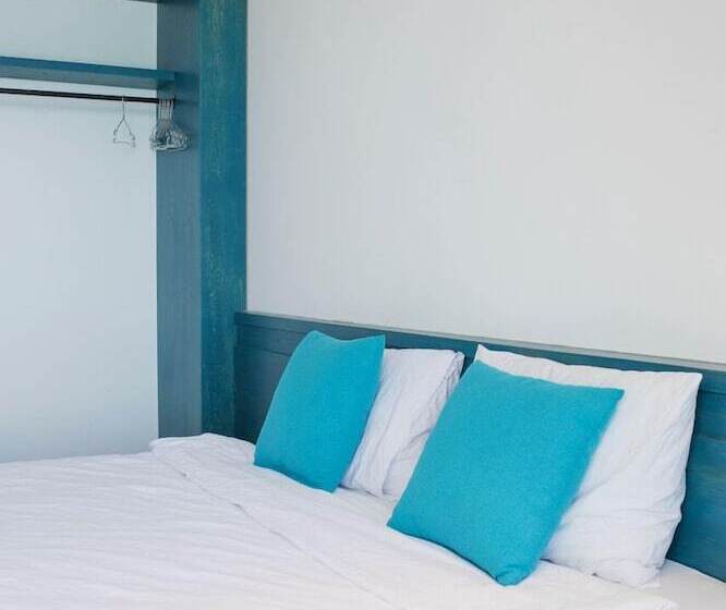 پانسیون Blue Anchor Lodge & Cafebinh Ba Island