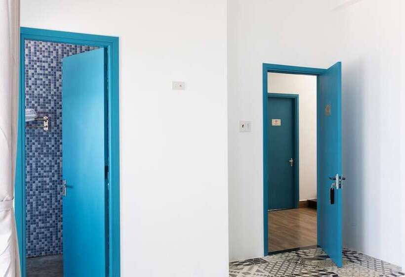 پانسیون Blue Anchor Lodge & Cafebinh Ba Island