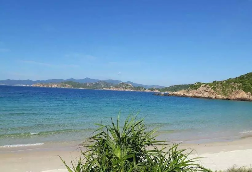 پانسیون Blue Anchor Lodge & Cafebinh Ba Island