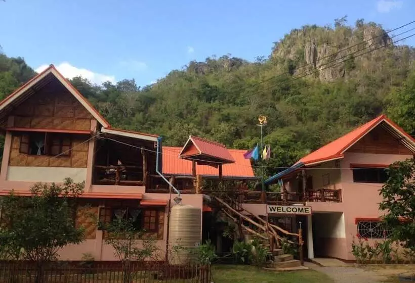 Majatalo Yayee Homestay