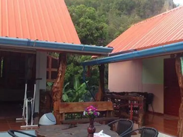 Majatalo Yayee Homestay