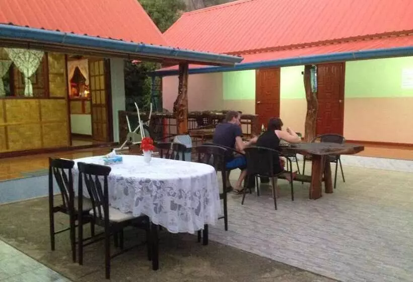 Majatalo Yayee Homestay