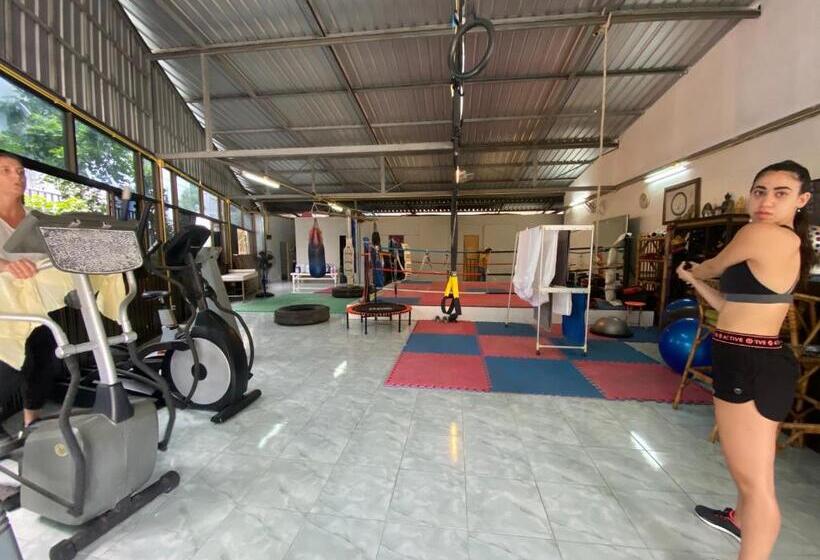 Albergue Jungle Gym & Ecolodge