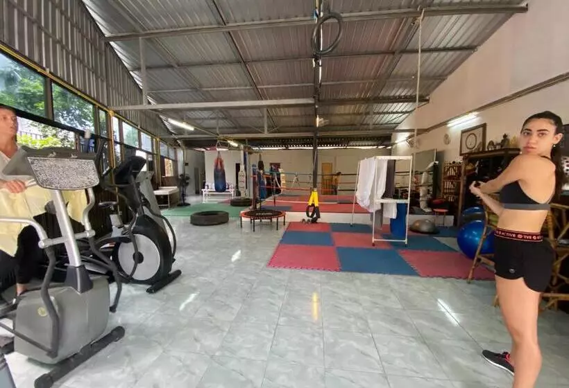 هاستل Jungle Gym & Ecolodge