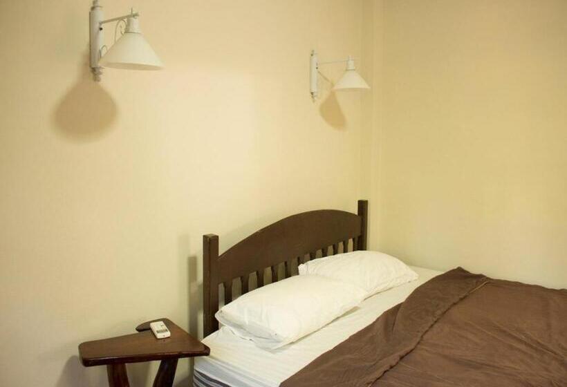 Albergue Jungle Gym & Ecolodge