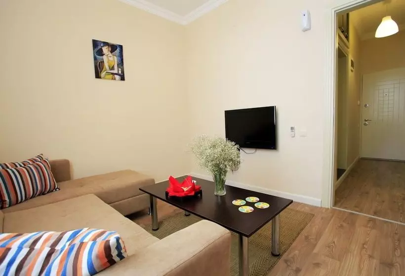 هاستل Zebra  Alsancak