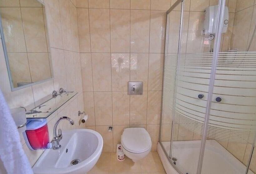 酒店 Kristal Pansiyon