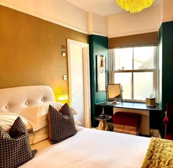 Brightham House Boutique B&b   Adults Only