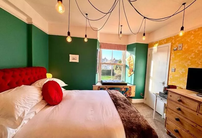 Brightham House Boutique B&b   Adults Only