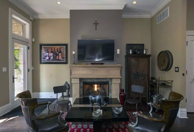 تختخواب و صبحانه Villa D  Citta