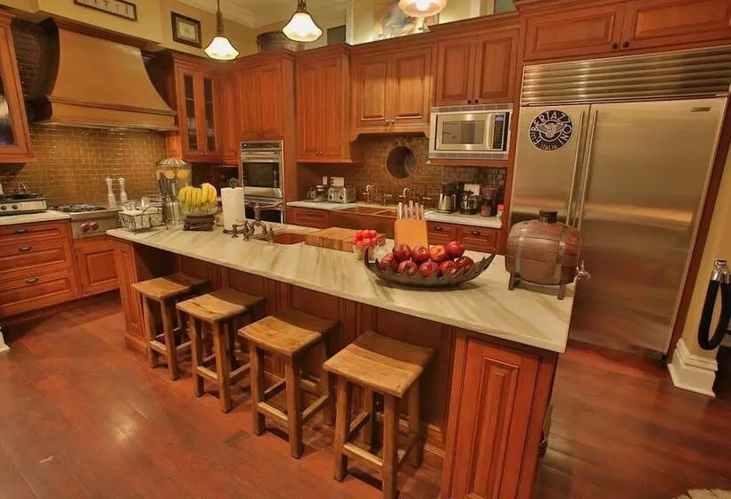 تختخواب و صبحانه Villa D  Citta