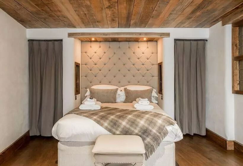 مسافرخانه The Cow Dalbury