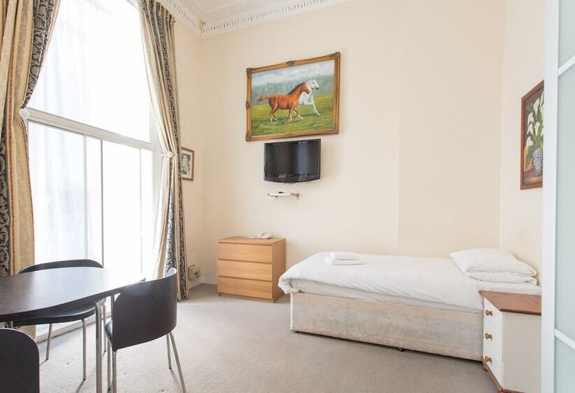 Amber Residence Hotel Suites