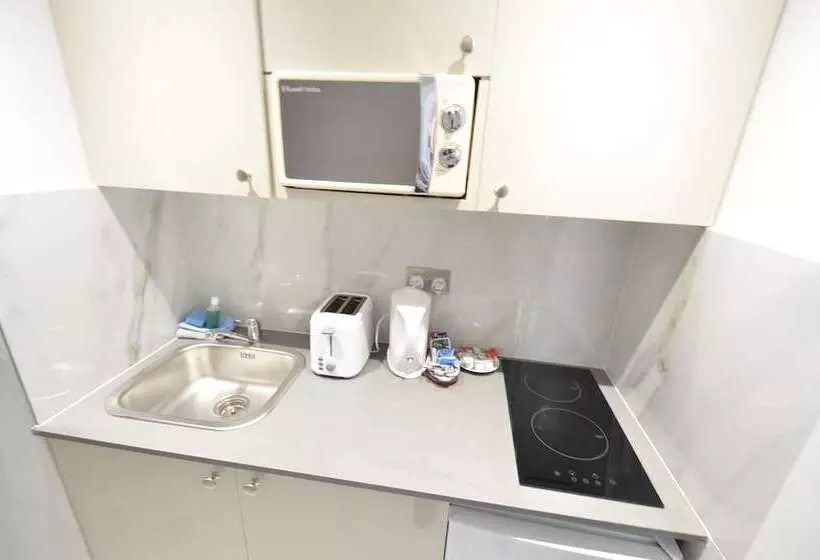 Amber Residence Hotel Suites