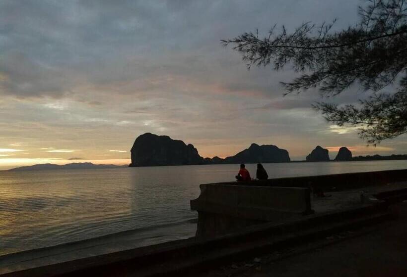 هتل Blue Shore Cottage