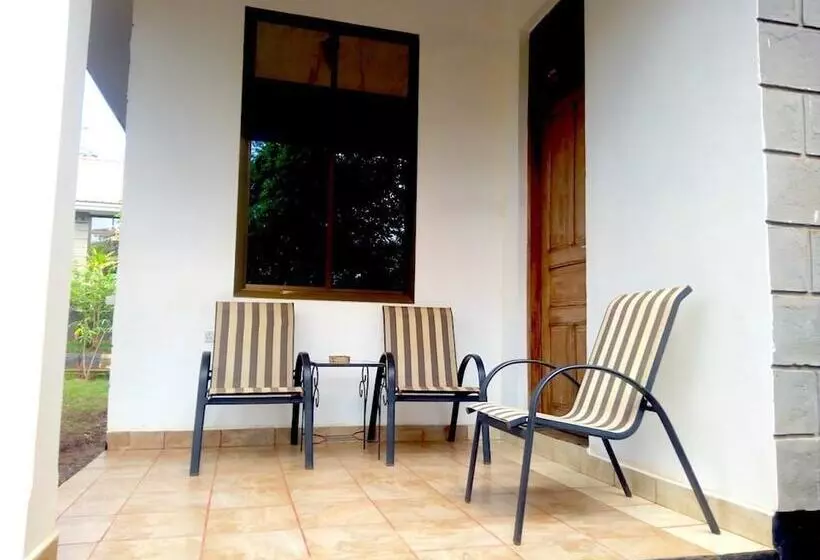 هتل Green Hills Lodge