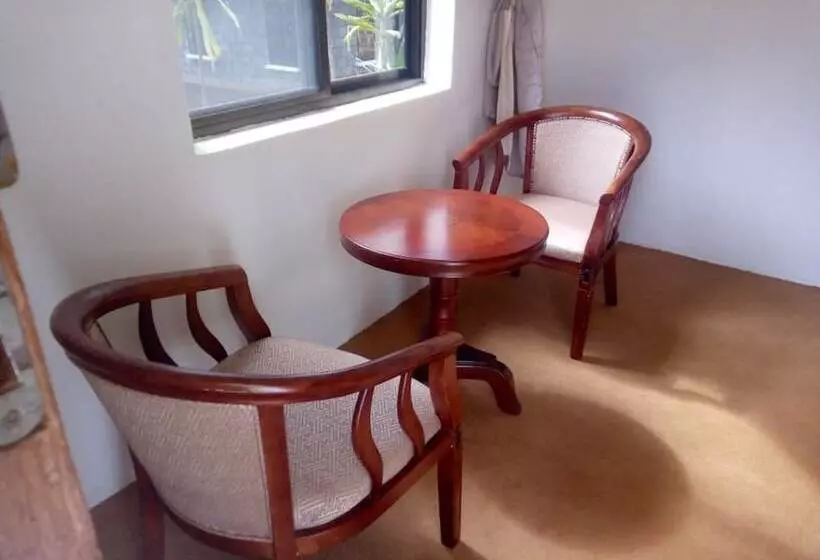 هتل Green Hills Lodge