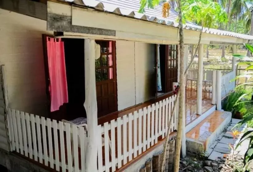 ホテル The White House Koh Yao Yai Resort