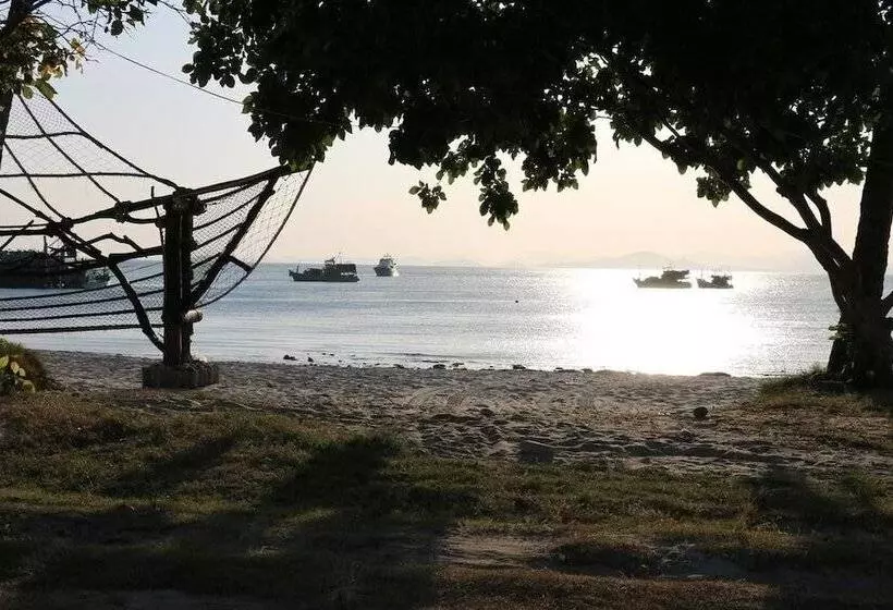 ホテル The White House Koh Yao Yai Resort