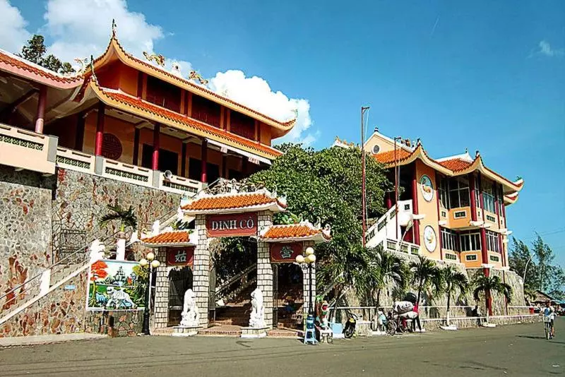 Lan Rung Beach Resort