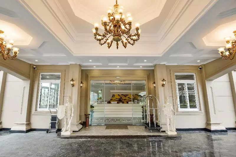 Lan Rung Beach Resort