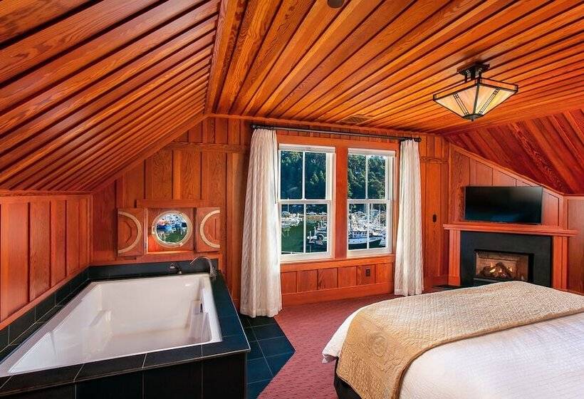Noyo Harbor Inn