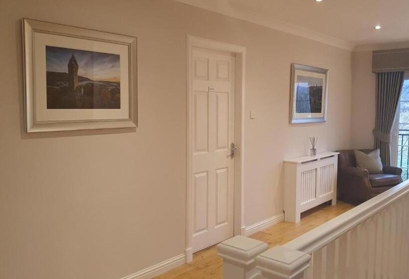 Springfield Lodge Bed And Breakfast