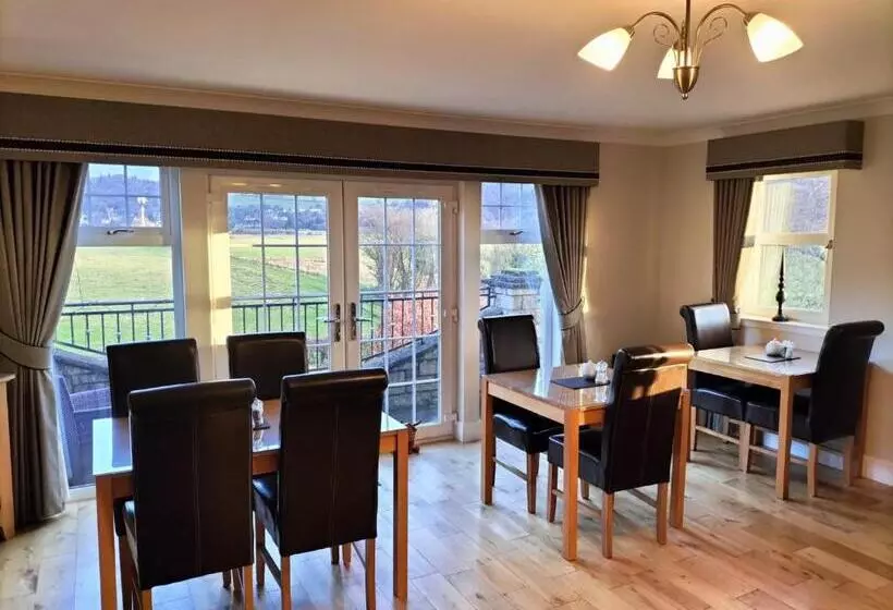 Springfield Lodge Bed And Breakfast