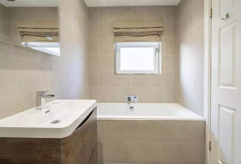 Springfield Lodge Bed And Breakfast