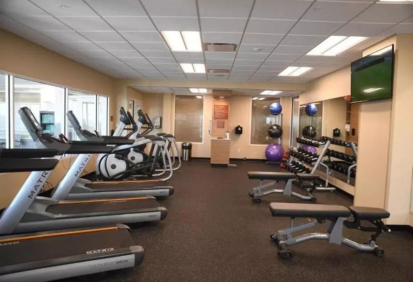 Towneplace Suites Kansas City At Briarcliff