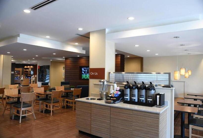 Towneplace Suites Kansas City At Briarcliff