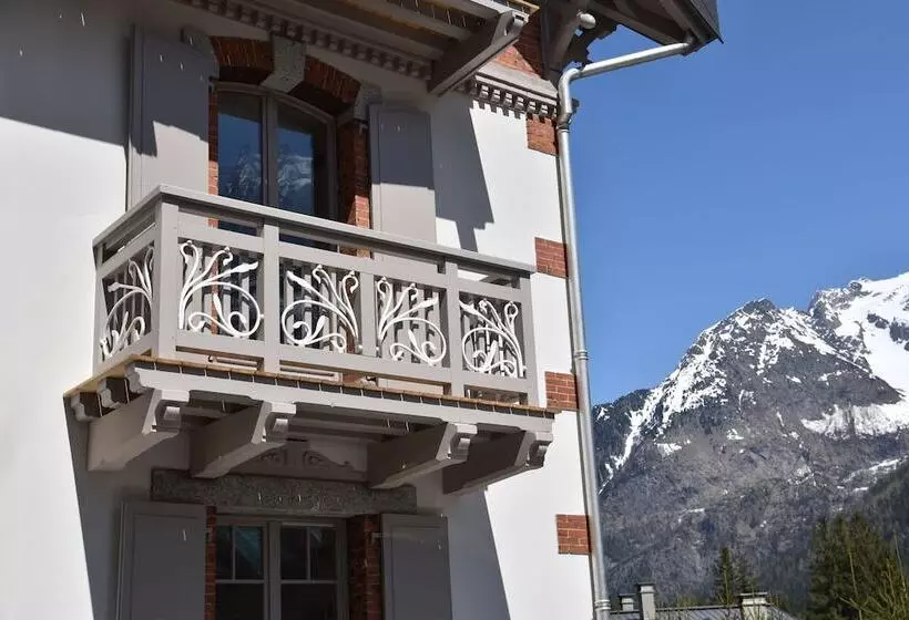 Aiguille Verte & Spa