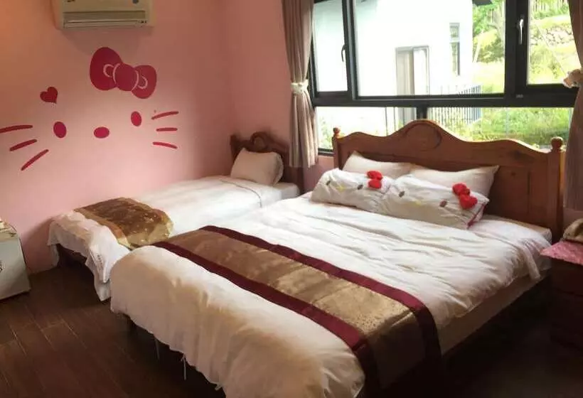 تختخواب و صبحانه Chill Villa