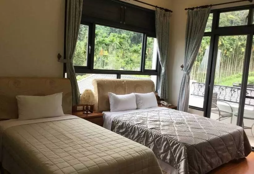 تختخواب و صبحانه Chill Villa